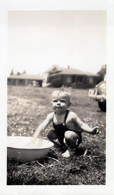 1930s Dad as Baby or Toddler 0014 a